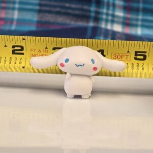 🍒🍒 Cinnamoroll Small Figurine